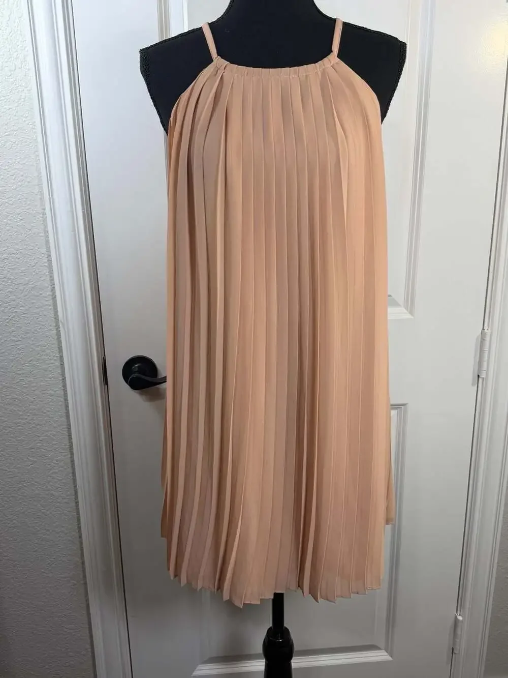 Greylin Peach Pleated Lace Back Halter Dress Size S